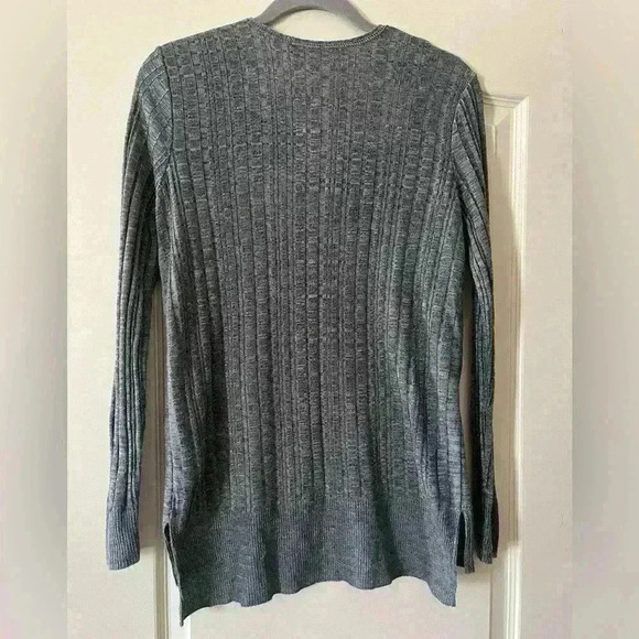 APT. 9 Gray Acrylic Sweater Ribbed Women’s Size Medium - Picture 6 of 7